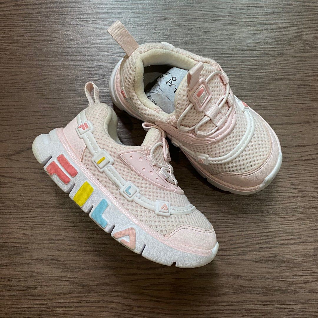 FILA FILAGUMI 15.5 CM Babies Kids Babies Kids Fashion on Carousell