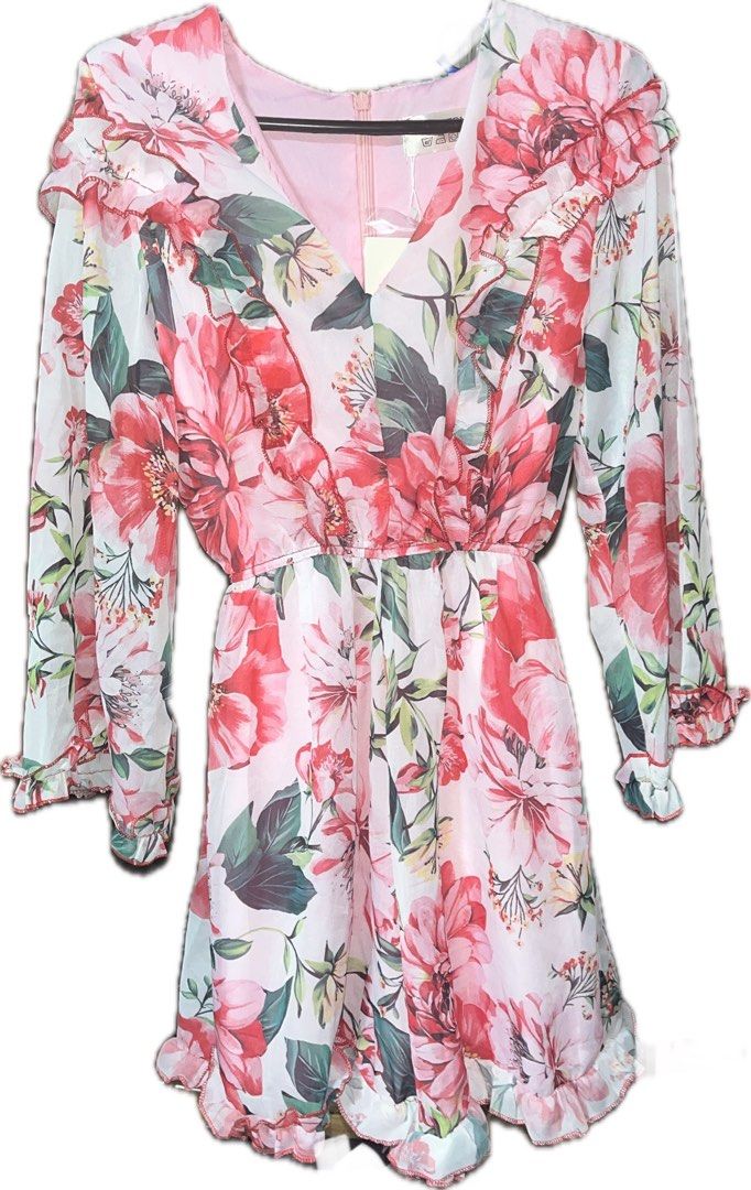 Flowy Flower Romper Dress (Category: Dresses) located in Mandaluyong City. Submitted by declutterlover (Listing ID 1303309305, Image 2). Description: Brand new with tags! Super duper fresh and perfect for spring 🌸 Tags: Not Zara, H&M, Uniqlo, Zalora, Shein, Bershka, Pull&Bear.