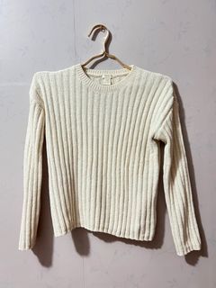 Forever 21 long sleeve sweater in cream