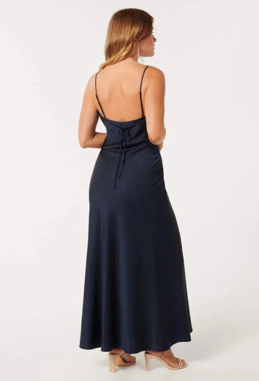 Forever New Mia Petite Satin Maxi Dress - Navy, Women's Fashion, Dresses &  Sets, Dresses on Carousell