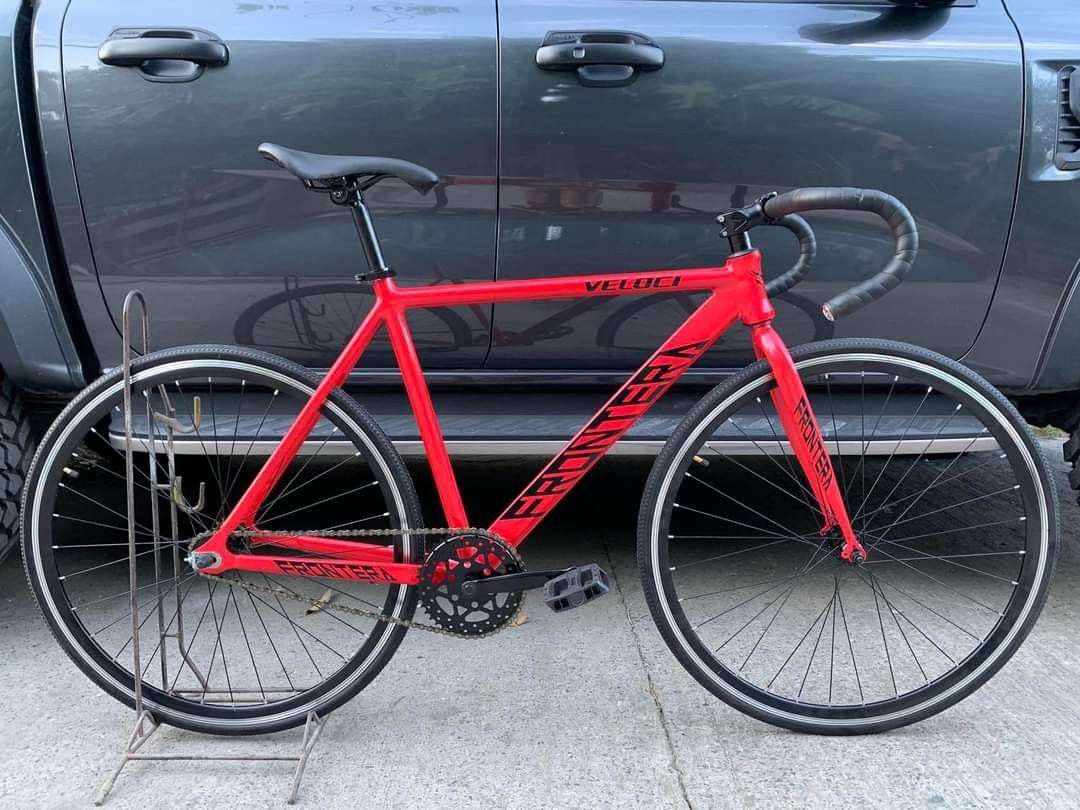 FRONTERA VELOCI ALLOY FIXIE BY TSUNAMI (Category: Bicycles) located in Pasig City. Submitted by gemma_00 (Listing ID 1305064661, Image 2). Description: RESTOCKED‼️FRAME PA LANG PANALO NA SA GANDA AT QUALITY 😍👍 👉FRONTERA VELOCI ALLOY FIXIE BY TSUNAMI 💥Sale Price▪️6,500❗ ✅Free Assemble Available color ❤️Red 🖤Black 💜Violet 🤍White Specs: ▪️Light weight Alloy Frame (52cm) ▪️Smooth weld ▪️Alloy Stem ▪️Alloy reflectorized rim ▪️Steel Drop Bar ▪️S
