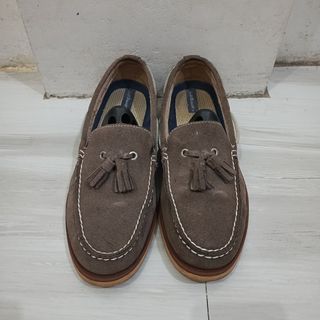 G.H Bass & Co. Topsider Boat Shoes 

Size: 11
