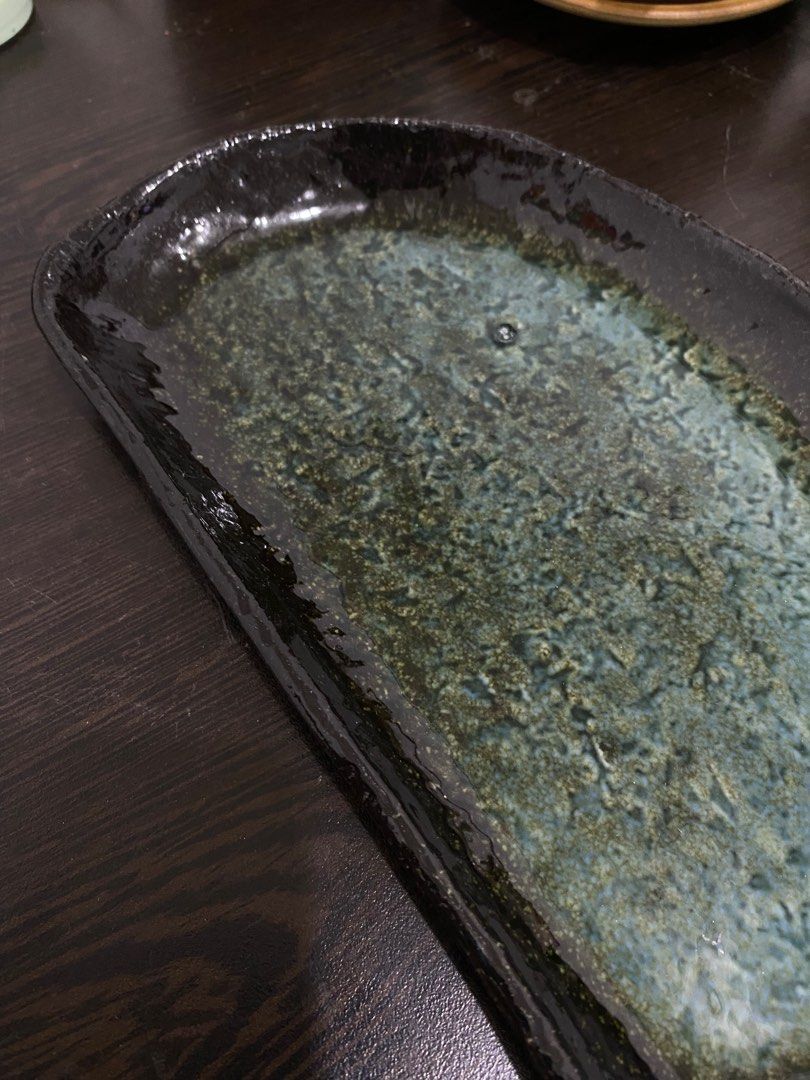 Half Moon Trinket Dish / Snack Plate (Category: Other Home Decor) located in Cavite. Submitted by pawikanne (Listing ID 1305034398, Image 3). Description: —very pretty half moon dish ✨ • 2 pieces available – P200 each • dimensions— L: 9” / W: 5” / H: 0.5” • please see photos for details 💖 • note: color may differ due to lighting • cup and accessories for reference only. • mop: gcash / maya / bank transfer / cod via lbc • shipping from bacoor, ca