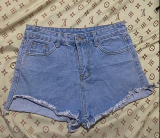 (Category: ) located in . Submitted by sakuraa27 (Listing ID 1305118508, Image 1). Description: .