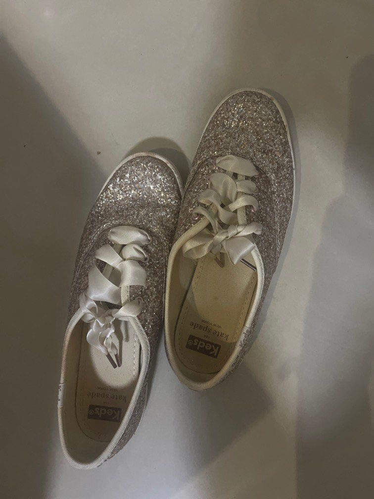 Keds x Kate Spade Pink Glitter Sneaker (Category: Sneakers) located in Manila. Submitted by shopatpinkelephant (Listing ID 1305113408, Image 1). Description: Authentic US size 6.5 Money back if guaranteed fake! Still Good as New.