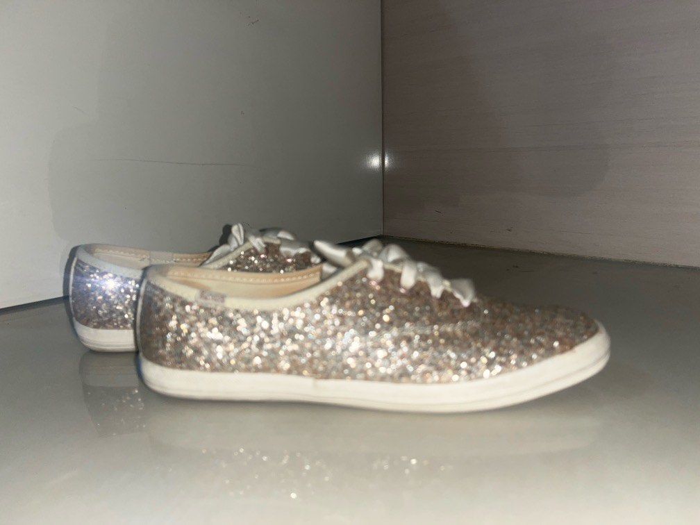 Keds x Kate Spade Pink Glitter Sneaker (Category: Sneakers) located in Manila. Submitted by shopatpinkelephant (Listing ID 1305113408, Image 3). Description: Authentic US size 6.5 Money back if guaranteed fake! Still Good as New.