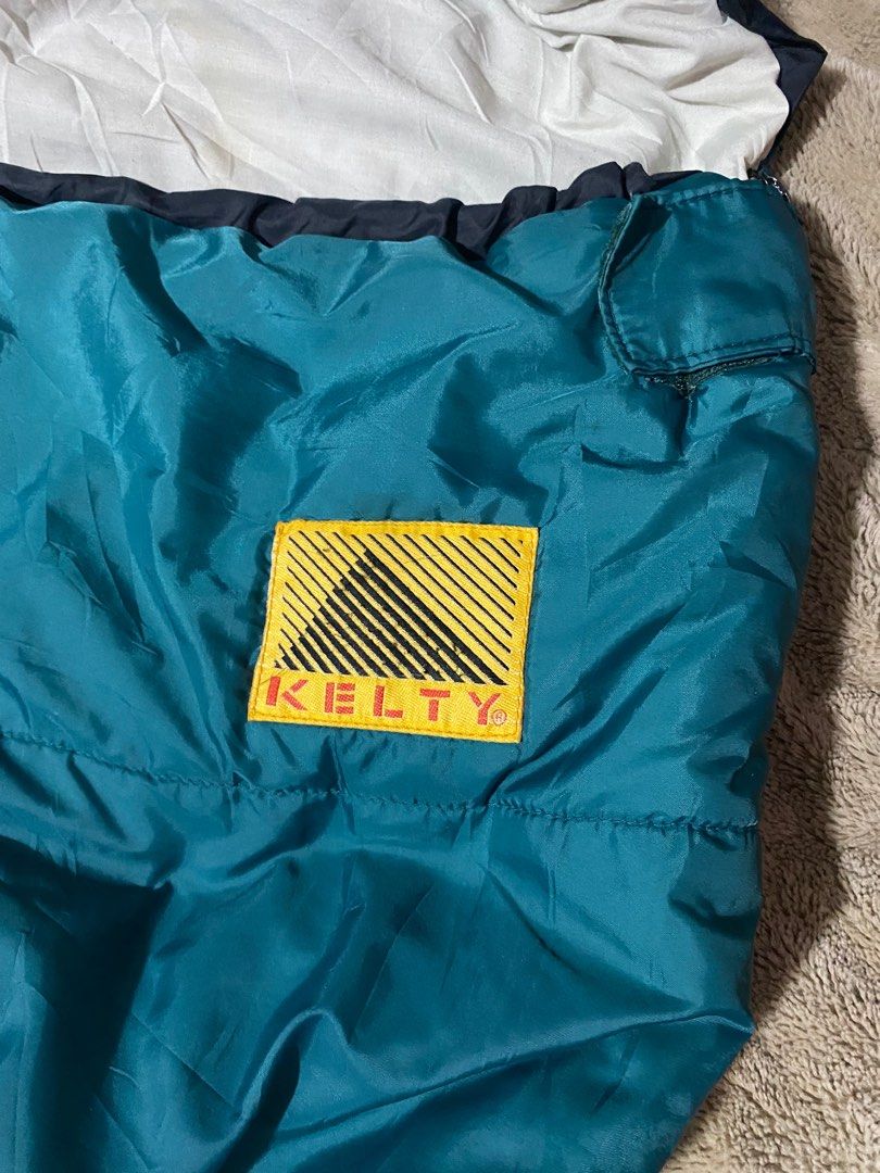 KELTY SLEEPING BAG (Category: Hiking & Camping) located in La Trinidad. Submitted by snowsnow_18 (Listing ID 1304992148, Image 3). Description: KELTY TAPERED SLEEPING BAG 32x80 like new condition needs wash only para sa hndi natutuloy na camping nyo eto na bili kana muna kasi sleeping bag 🙈 P1,800 🏕.