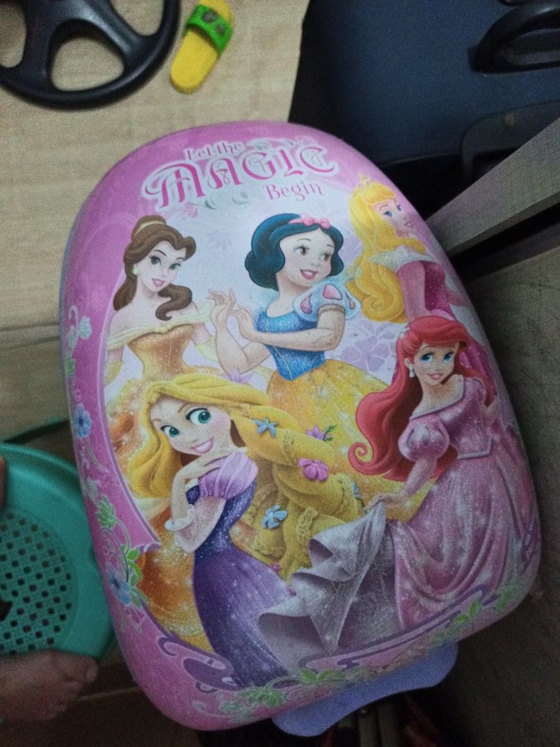 Kids luggage (Category: Luggage) located in Manila. Submitted by shopamanila (Listing ID 1305072156, Image 1). Description: kids luggage.