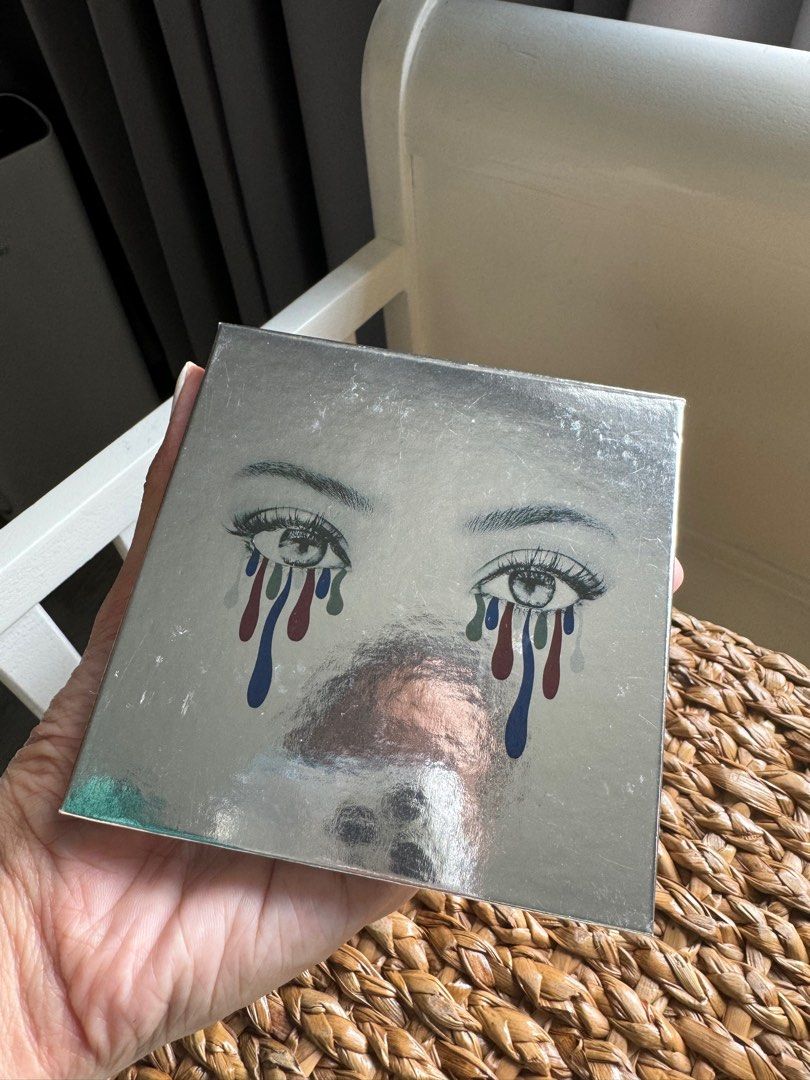 Kylie Cosmetics (Category: Makeup) located in Manila. Submitted by pormada (Listing ID 1305009177, Image 3). Description: 100% authentic from USA Good as new Swatch once What you see is what you get.