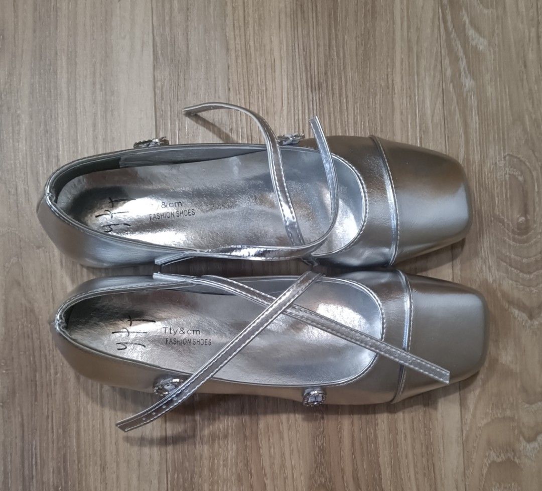 Lady silver shoes Women s Fashion Footwear Flats on Carousell