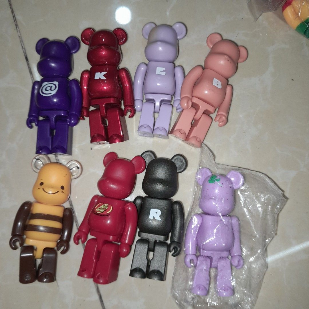 Medicom bearbricks (Category: Designer & Blind Box Toys) located in Baguio. Submitted by shellcollector (Listing ID 1305076414, Image 3). Description: Bearbricks 100% Medicom 300 each Baguio shipping.