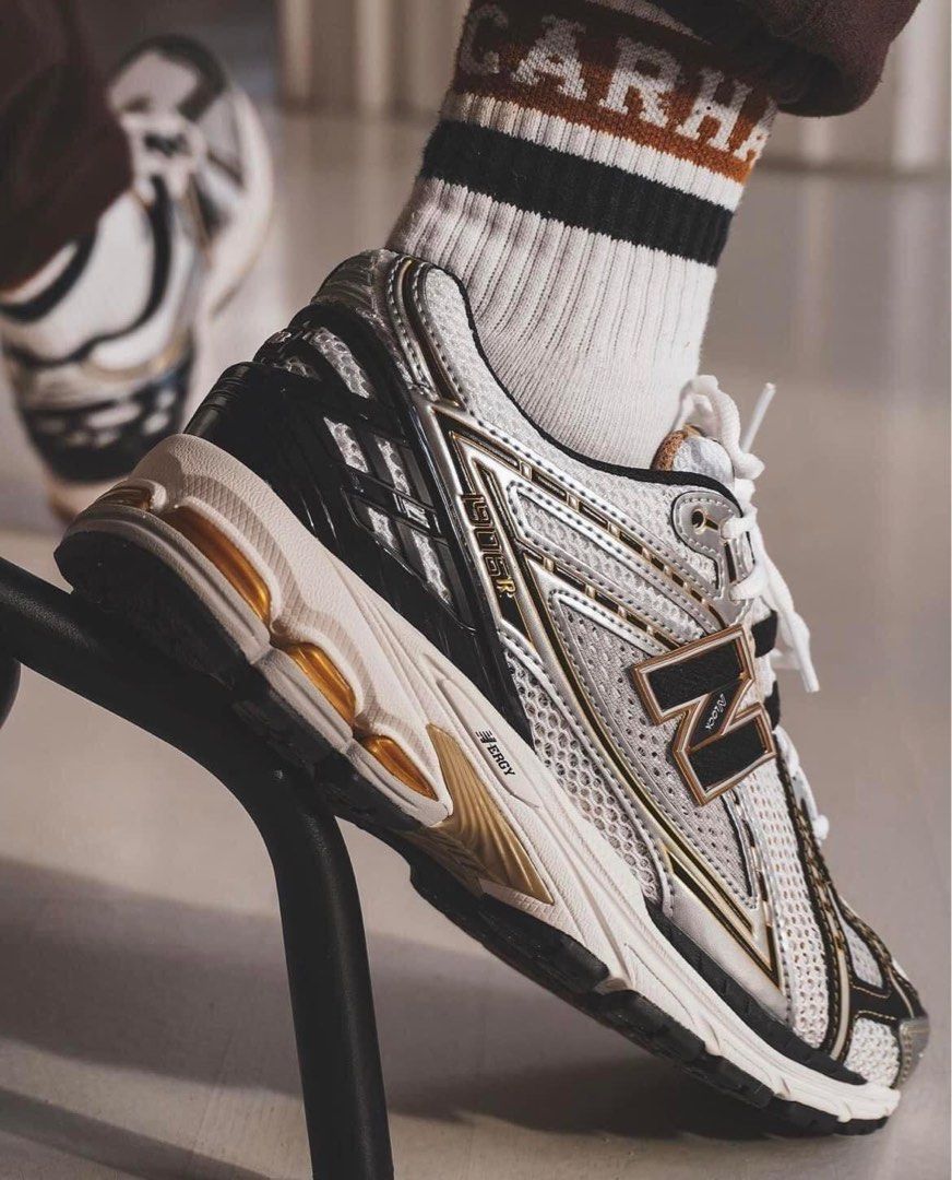 New balance metallic gold deals
