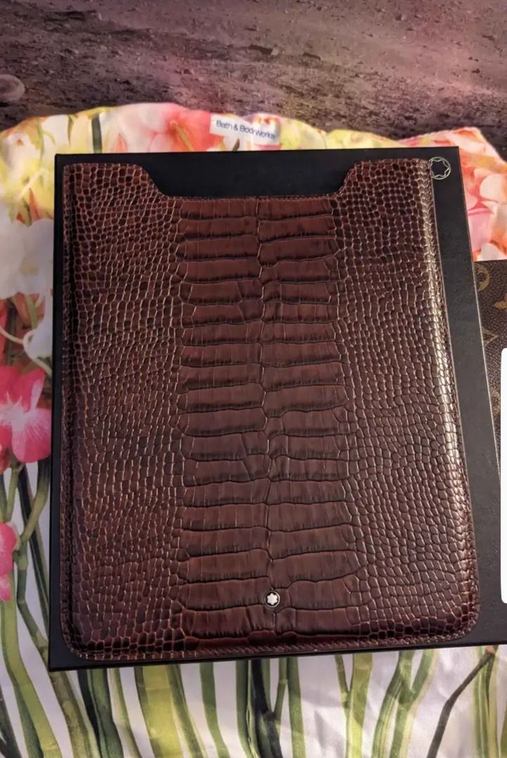 New montblanc ipad tablet case embossed croc leather brown (Category: Luxury Bags & Wallets) located in San Carlos. Submitted by khaisser07 (Listing ID 1305124262, Image 1). Description: This is new authentic montblanc croc embossed ipad case , box dustbag card Price 17200.