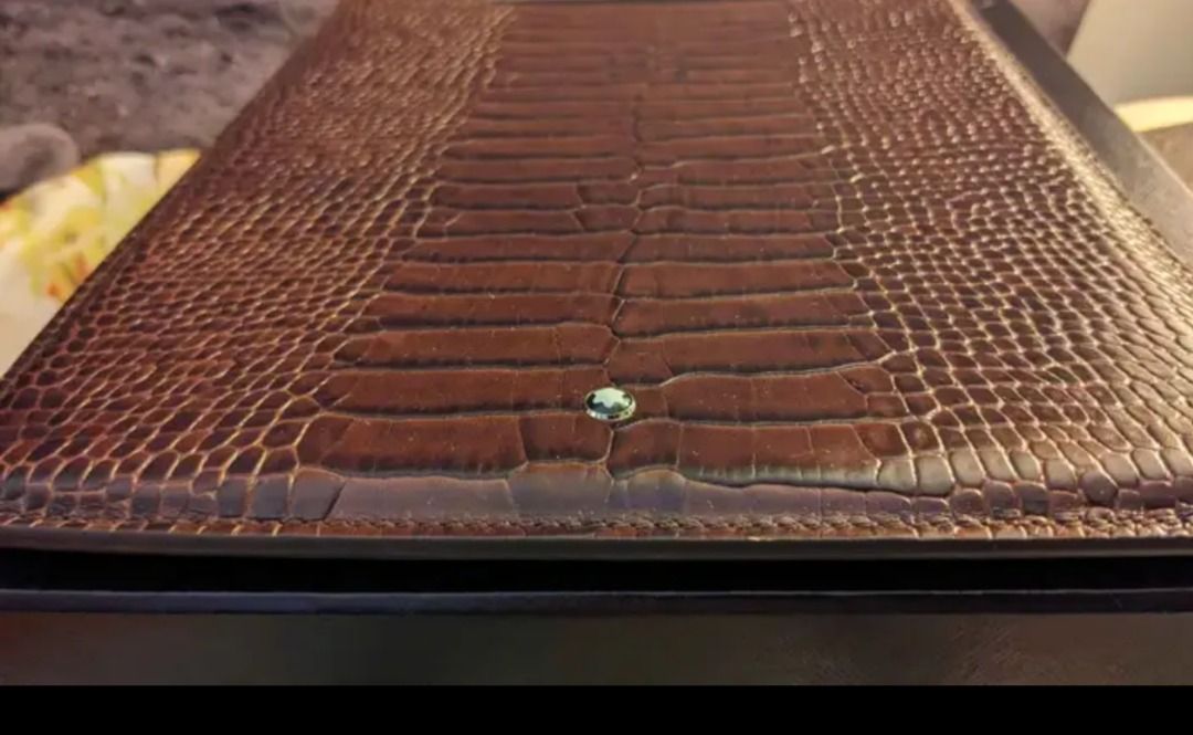 New montblanc ipad tablet case embossed croc leather brown (Category: Luxury Bags & Wallets) located in San Carlos. Submitted by khaisser07 (Listing ID 1305124262, Image 3). Description: This is new authentic montblanc croc embossed ipad case , box dustbag card Price 17200.