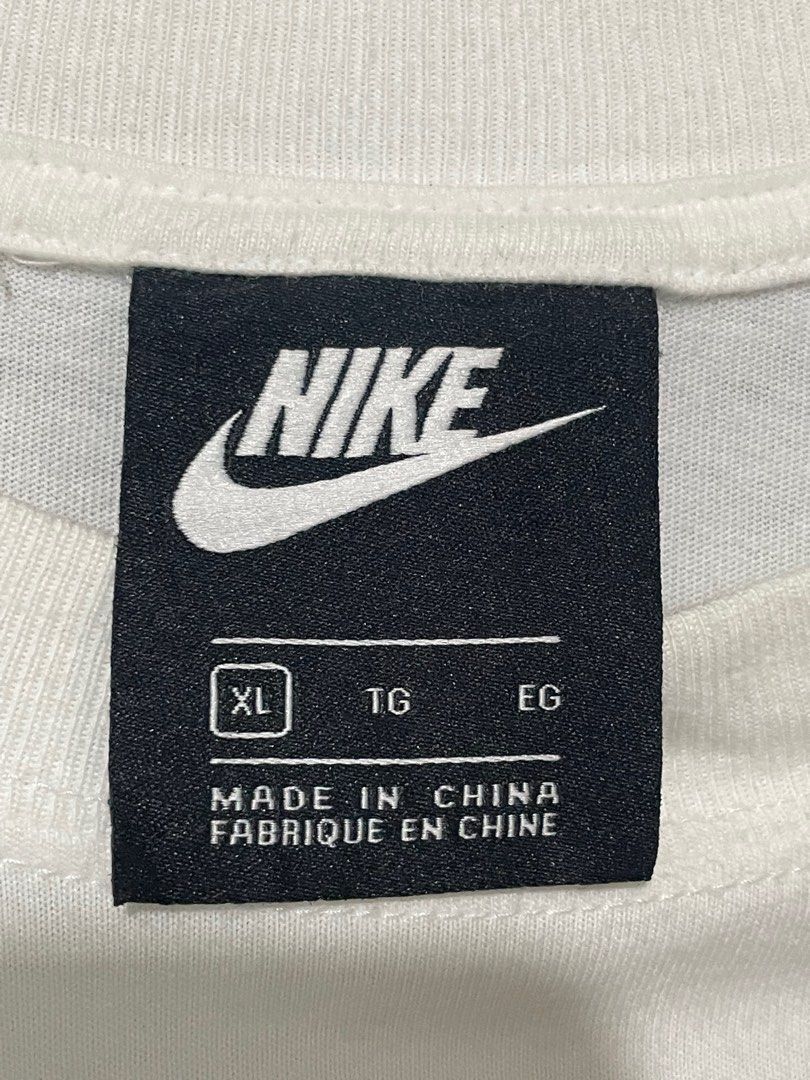 Nike oversized cropped tee (Category: Tshirts & Polo Shirts ) located in Dasmarinas. Submitted by matt.declutter (Listing ID 1305131006, Image 3). Description: dime: 22 x 25.5 unisex tee loose fit original nike shirt size on tag: XL .