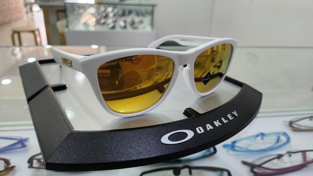 ORIGINAL Oakley Frogskins OO9245-D9 Matte White, Prizm 24k