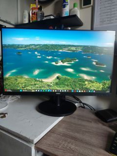 Philips 27 inch Computer Monitor