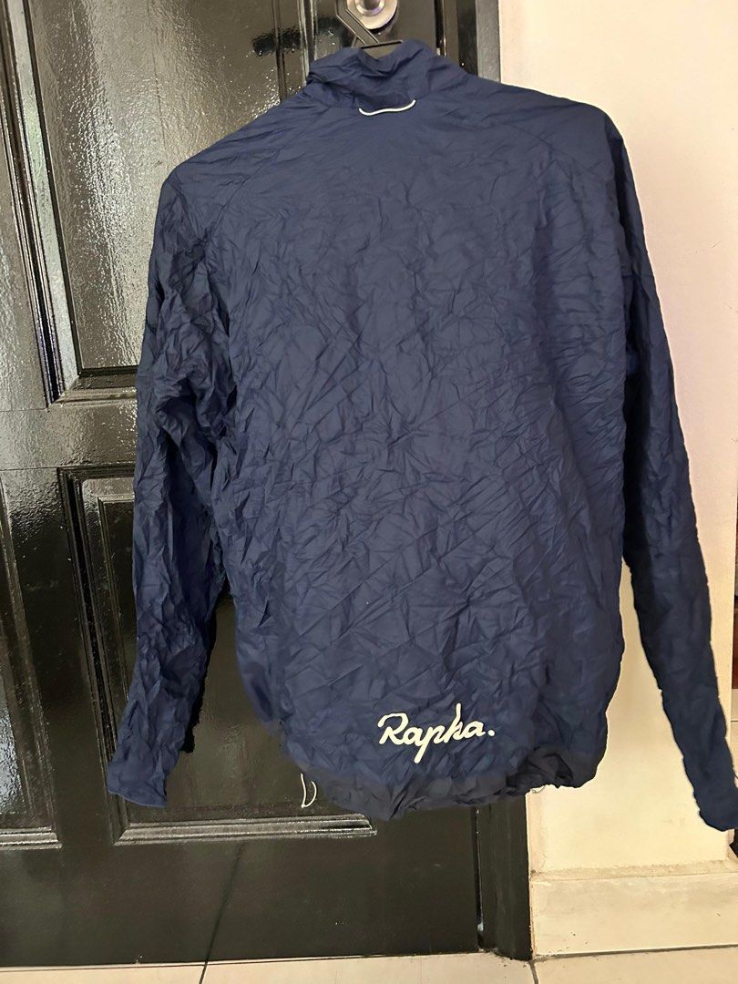 Rapha Explore Lightweight Jacket (Category: Bicycles) located in Subang Jaya. Submitted by iamzugo (Listing ID 1304967770, Image 2). Description: Rapha Explore Lightweight Jacket Size Small.