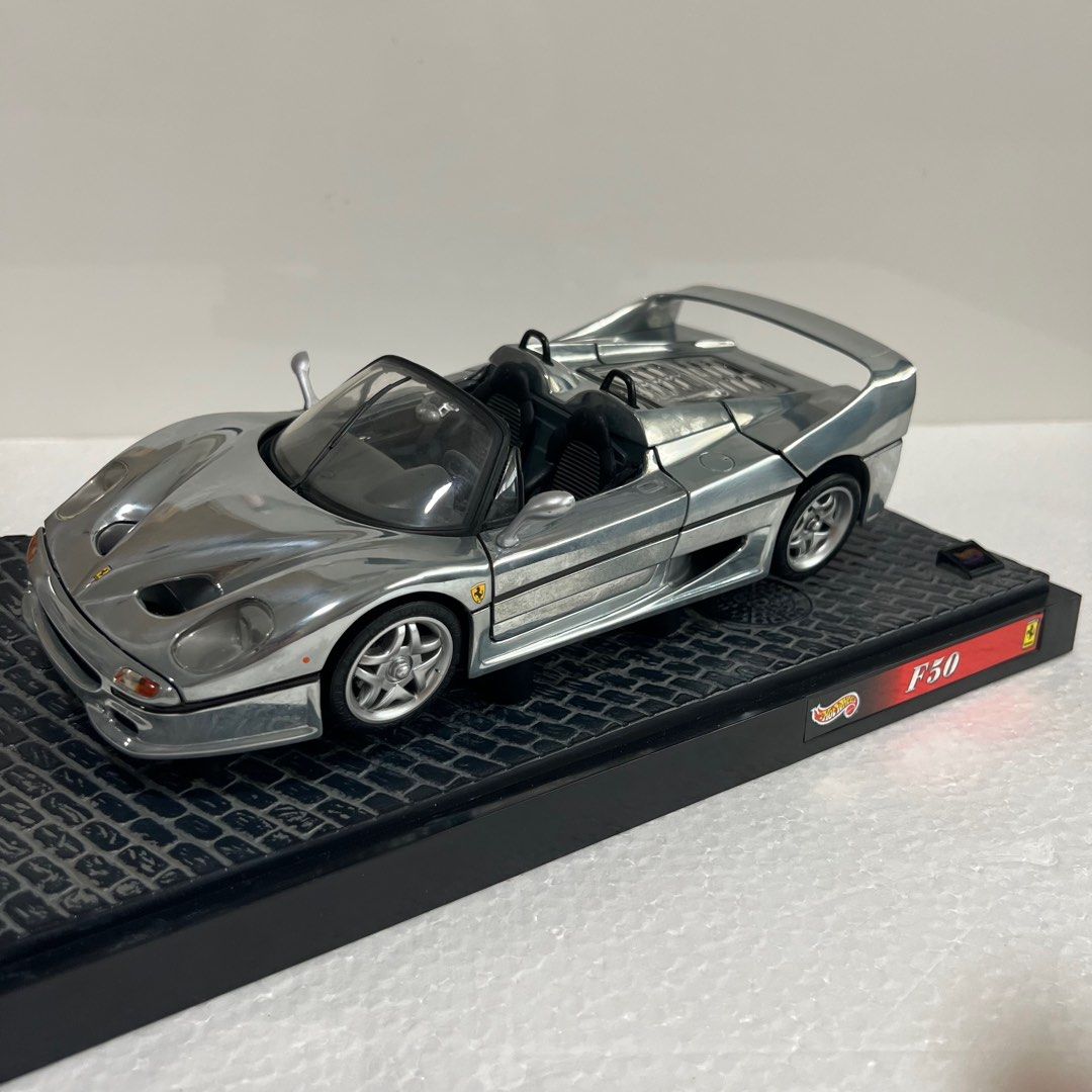 Ferrari F50 MILLENNIUM メッキシルバー 1/18 模型 FERRARIフェラーリ F50 1995 - SILVER /TOPMARQUES COLLECTION 1