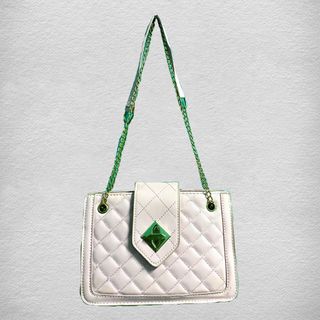 (Category: ) located in . Submitted by awnnpreloved (Listing ID 1305119123, Image 1). Description: .