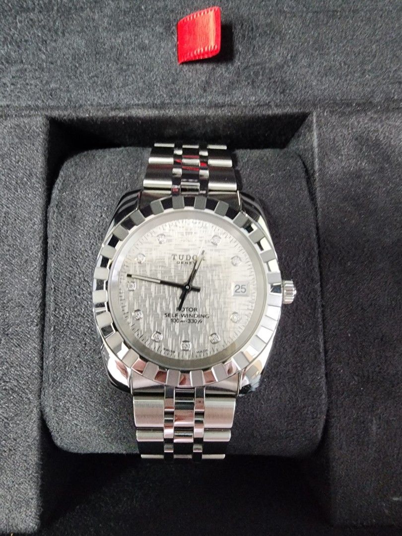 Tudor 21010 38mm Luxury Watches on Carousell