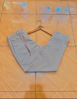 UNIQLO MEN’S RELAXED FIT ANKLE PANTS  (BEIGE)❗️  AS NEW CONDITION❗️