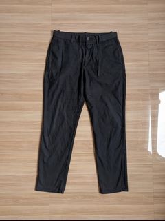 Uniqlo Smart Ankle Pants (2 way stretch) Navy
| Size: Medium (31-33 inches)