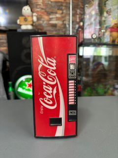Vintage 1989 Coca Cola Vendo Machine AM/FM Radio