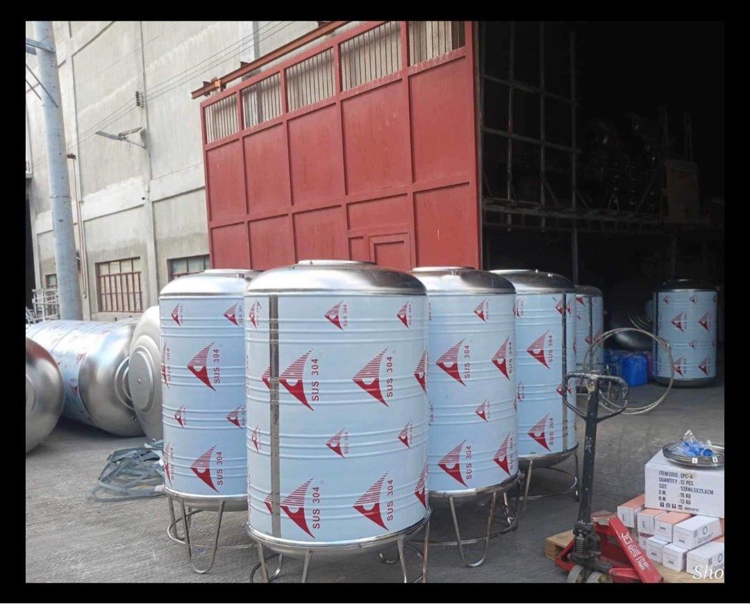 Water tank and booster pump (Category: Construction & Building Materials) located in Manila. Submitted by melody.tulale001 (Listing ID 1304976408, Image 1). Description: Quality water storage tank and booster pump! With warranty Contact 0995 559 5066.