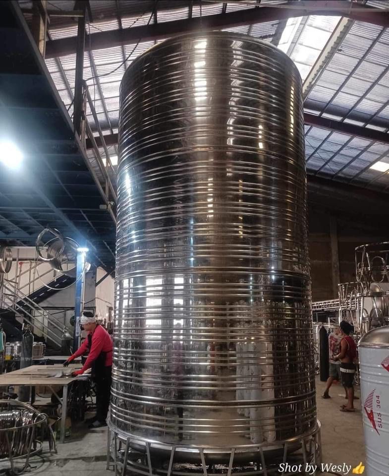 Water tank and booster pump (Category: Construction & Building Materials) located in Manila. Submitted by melody.tulale001 (Listing ID 1304976408, Image 2). Description: Quality water storage tank and booster pump! With warranty Contact 0995 559 5066.