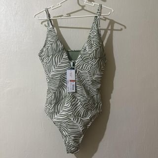 (XL) FREE SHIPPING IF LUZON Bench Better Made Swimsuit One Piece Bikini Green