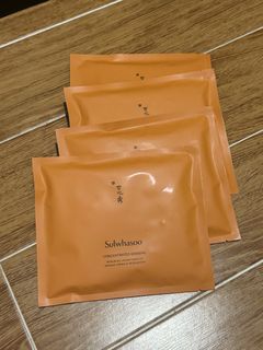 （分類：）位於 。 由 aikkkko 提交（商品編號 1305247686，圖片 1）。簡介： 。