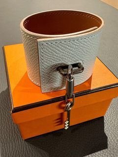 Authentic Hermes Curiosite White Leather XS Bracelet Cuff PHW