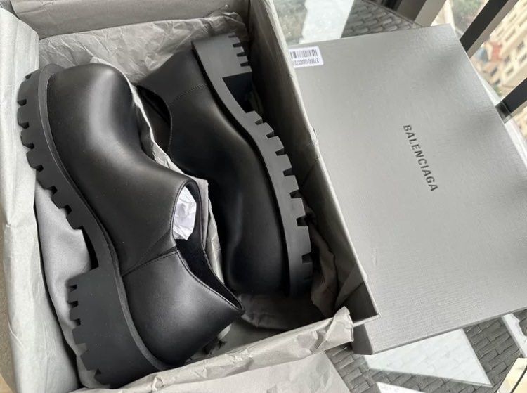 HUMMER BALENCIAGA 
