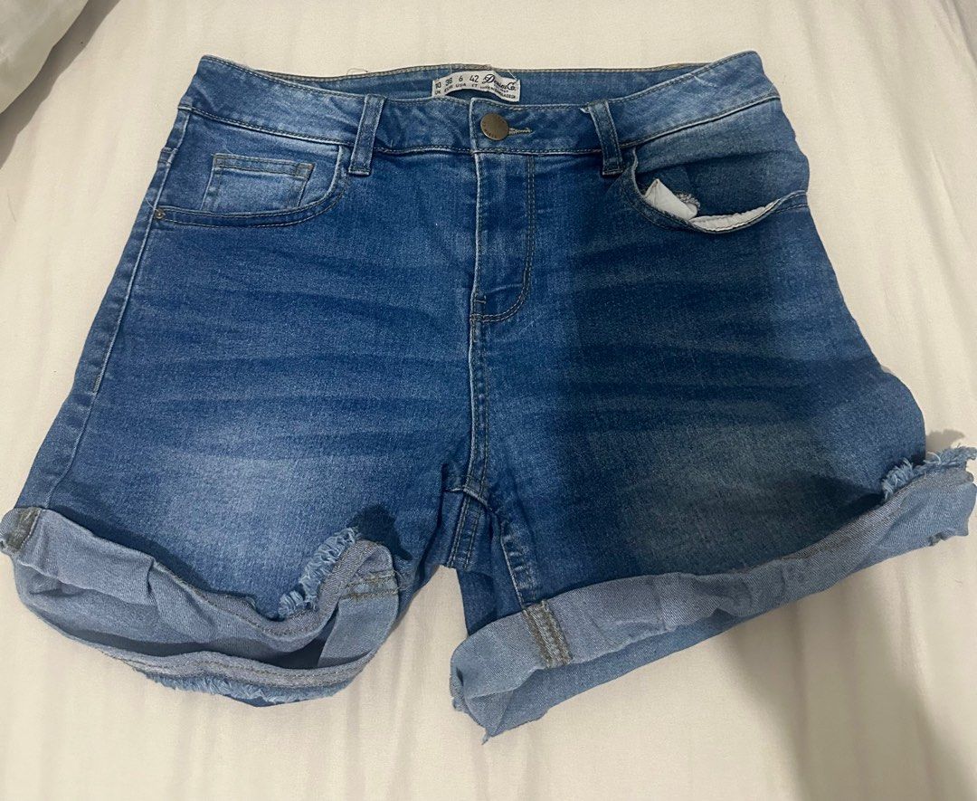 Bundle shorts (Category: Announcements) located in Consolacion. Submitted by thebundlequeen (Listing ID 1305161501, Image 2). Description: .