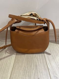 （分類：）位於 。 由 oliyung 提交（商品編號 1305170720，圖片 1）。簡介： 。