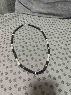 Classic Vintage Black Onyx Stones and Pearl Necklace