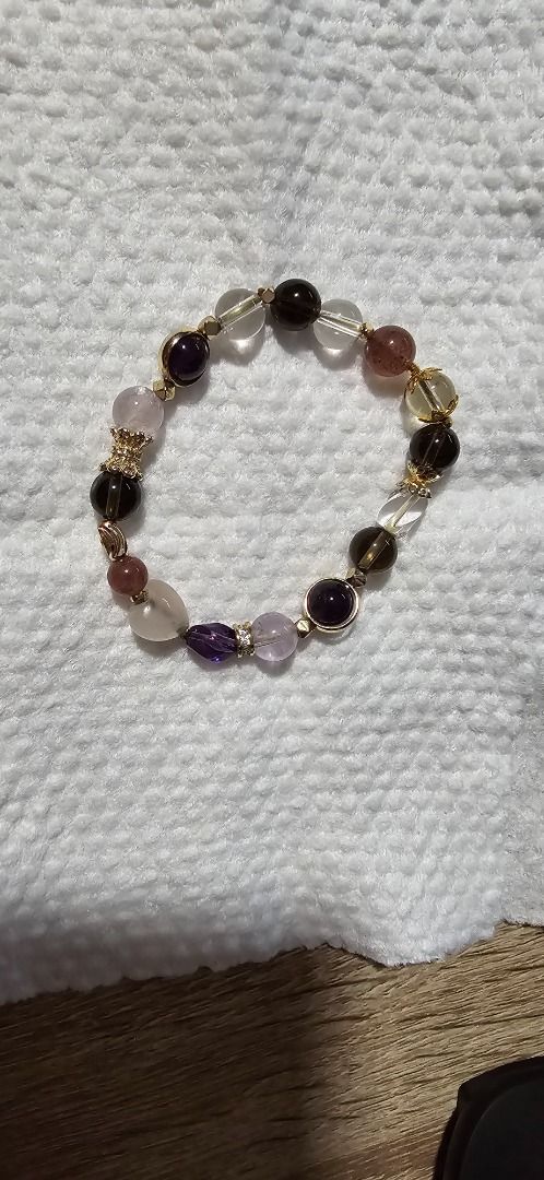 Five Elements Crystal Bracelets (Category: Bracelets) located in Singapore. Submitted by jennifer22 (Listing ID 1305258123, Image 2). Description: Five Elements Bracelets Waist size: 14-16cm, extra 3 beads given can wear up to 18cm Beads size: 8mm Lightly used a few times Brought it at $188 Selling at $138.