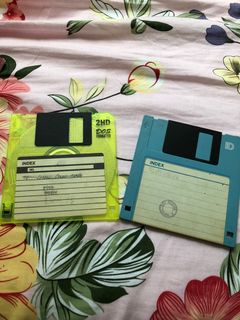 Floppy Disk439945479838781440