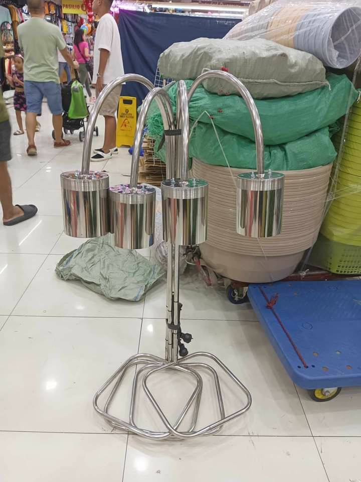 Food lamp/catering lamp (Category: Lighting) located in Manila. Submitted by saguittarian06 (Listing ID 1305166181, Image 2). Description: FOOD LAMP / CATERING LAMP 100% GOOD QUALITY STAINLESS- 1100 Pesos Each CRYSTAL- 1800 Pesos Each BULB INCLUDED.