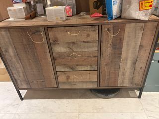 (Category: ) located in . Submitted by amkbt2018 (Listing ID 1305259774, Image 1). Description: .