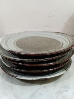 Rustic Stoneware Peckled Plates