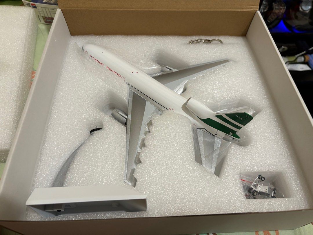 J-Fox 1/200 Cathay Pacific cargo 2機セット