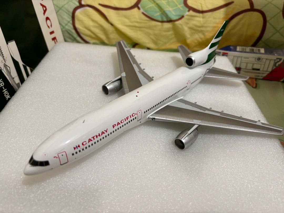 ➀ 1/200 香港ドラゴン航空 L-1011 TriStar VR-HMW 出遅れる