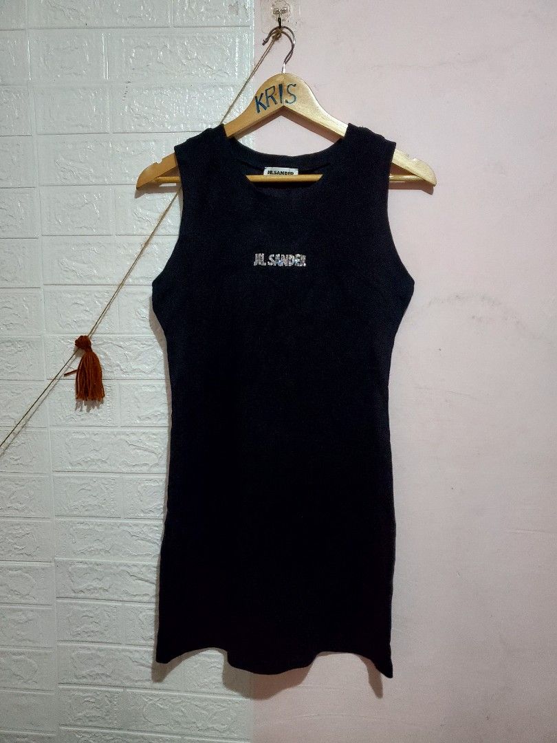 Jil sander knit tank dress (Category: Luxury Apparel) located in Binalbagan. Submitted by Kristoffer_Arguelles (Listing ID 1305213327, Image 2). Description: Brand new condition 10/10 ito Jil sander tank dress knit Center logo Med 17x32 Makapal na super stretchy Zero issues.