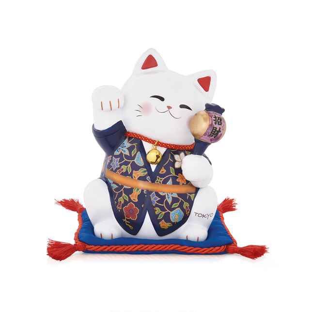 Limited Edition] SINGAPORE AIRLINES MANEKI-NEKO FIGURINE WITH