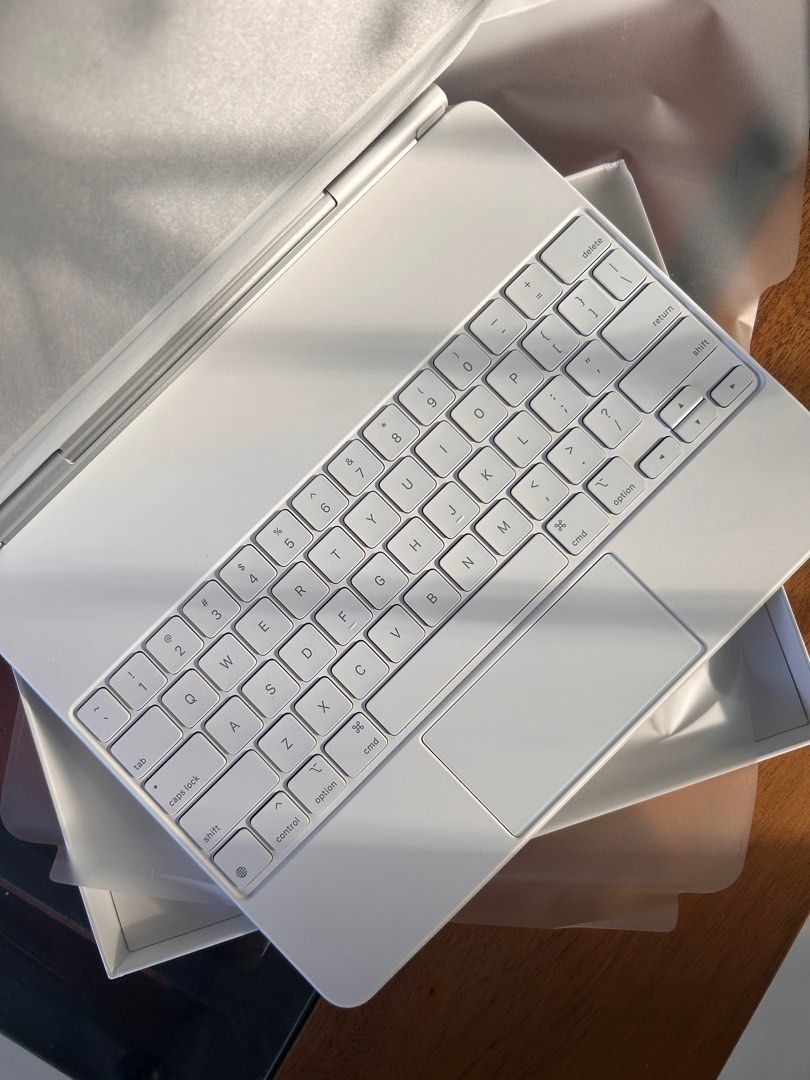 Magic Keyboard for Ipad Pro 13 Inch (Category: Laptops & Notebooks) located in Bacolod City. Submitted by pjaranilla (Listing ID 1305208025, Image 3). Description: Magic Keyboard 12.9 inches M2 White Color Brand new, opened only RFS: wrong size bought With USB-C connector for charging iPad Air, freeing up the connector on the iPad for other accessories. Compatible to: iPad Pro 12.9-inch (5th generation) iPad Pro 12.9-inch (4th generation) iPad Pr