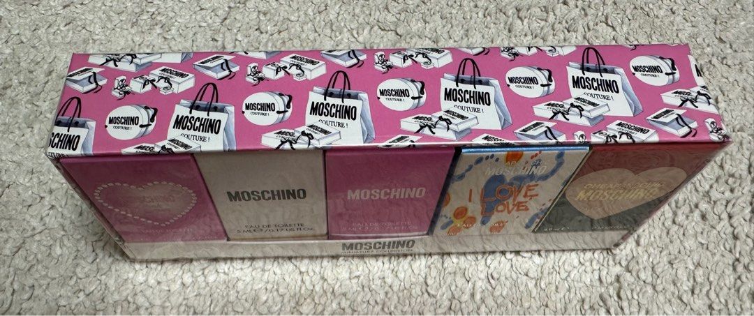 MOSCHINO 5 Pcs Mini Set For Women Cheap Chic 4.9 Ml I Love Love