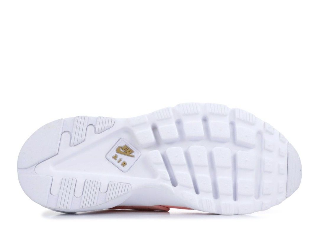 Nike AIR HUARACHE RUN ULTRA BLEACHED CORAL Carousell