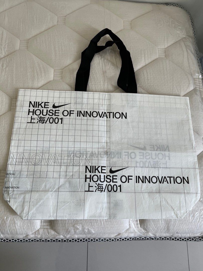 Nike house of innovation bag top